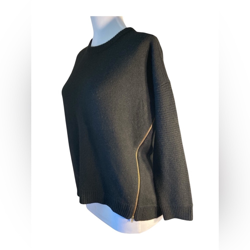 J. Crew Women’s Black Sweater Gold Side Zippers Size Small NWT Luxury Gift - Picture 2 of 6